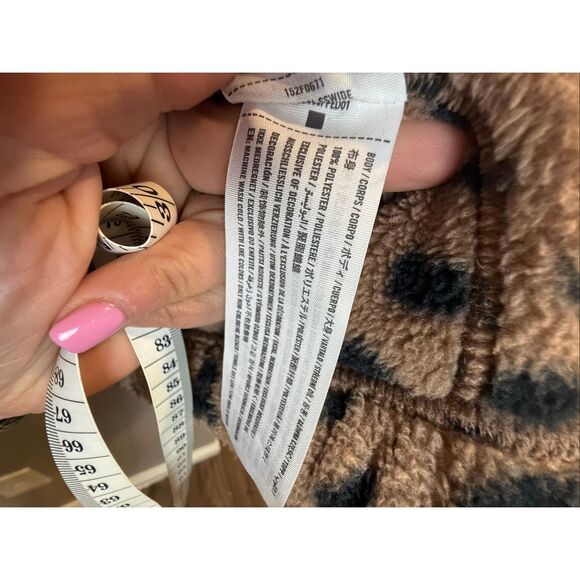 Abercrombie Leopard Fleece Jacket Medium - Picture 3 of 10